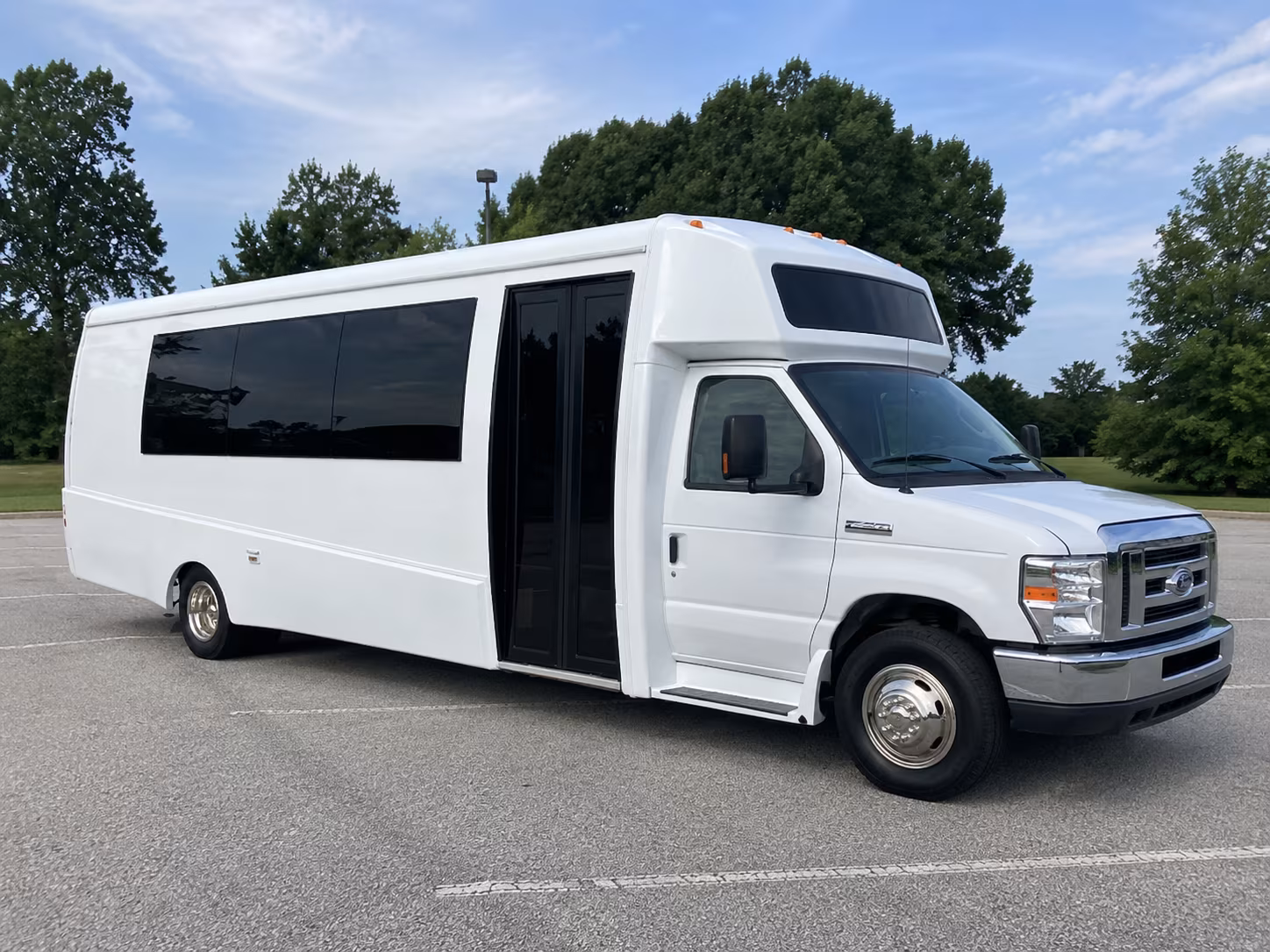kingsport 18 passenger party bus