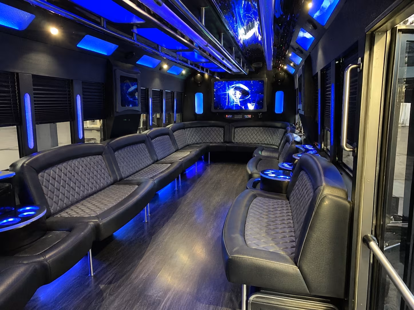 kingsport 28 passenger party bus interior