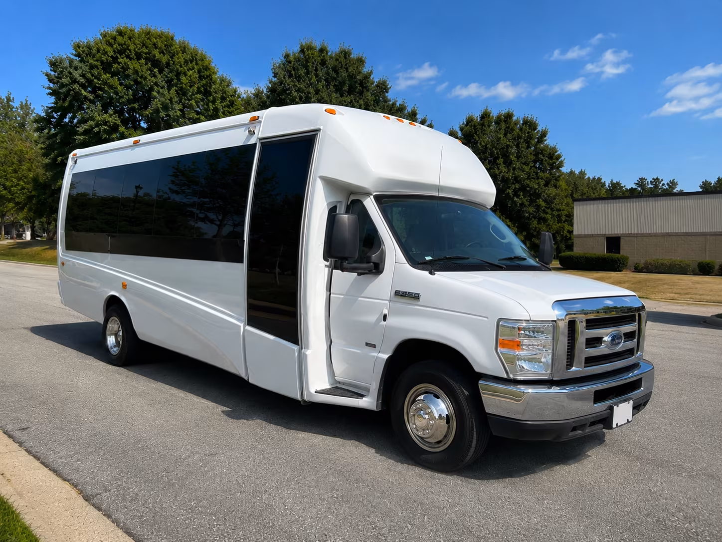 minibus rentals that keep every prom group together without the carpool chaos